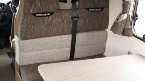 Escape – 6 berth Swift Escape luxury