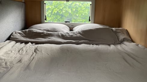 Coco  – 6 person family camper with air conditioning