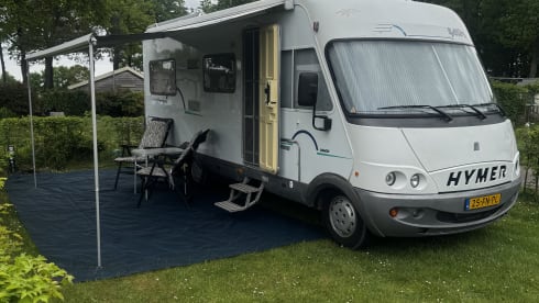 Hymer B654