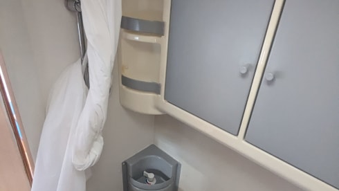 Dacha op wielen – 4p Eura Mobil alcove from 2000