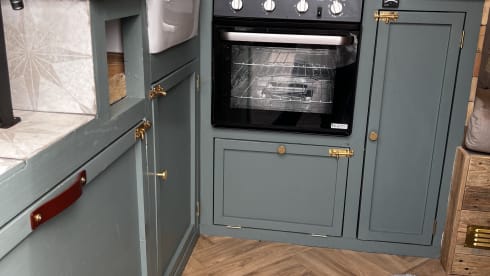 Joy – Log burner campervan 