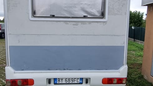 Cello83 – Camper semintergrale Rimor super brig 645 su Mercedes 