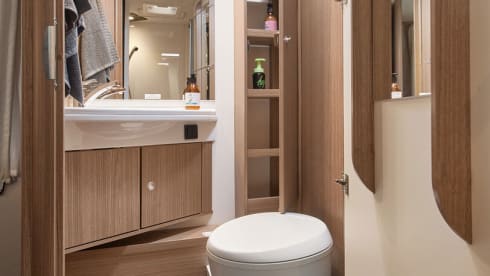 Kerdy – Our Carado T 549 would like to show you the world