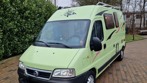 OFF-GRID – Super complete bus camper! fully furnished