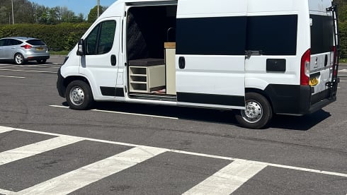 Minty B – 3 berth Peugeot campervan from 2022