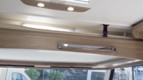 Da 4 a 5p Bürstner integrato dal 2016