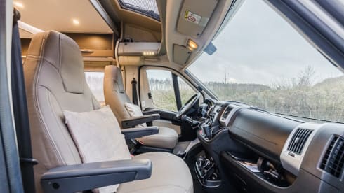 4p Challenger semi-integrated uit 2017