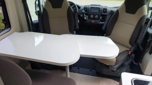 C20 – 2-Personen-Chausson-Bus ab 2021