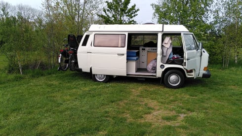 Zwaantje – 4p Volkswagen campervan from 1982