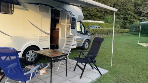 Takkie de Camper – 5p Ford semi-integrated uit 2014