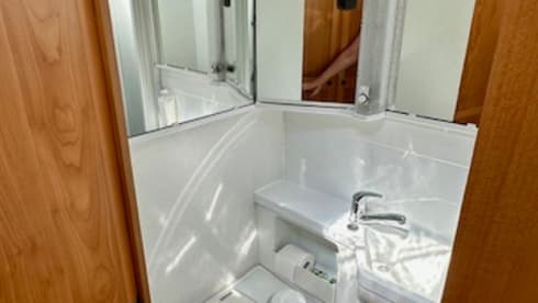 Bessie – 2p Hymer integrated uit 1995