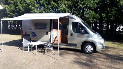 EuraMobil bus camper