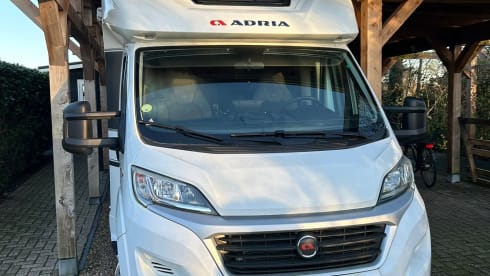 2p Adria Mobil semi-integrated uit 2018