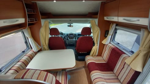Onze Louis – 2p McLouis semi-integrated uit 2009