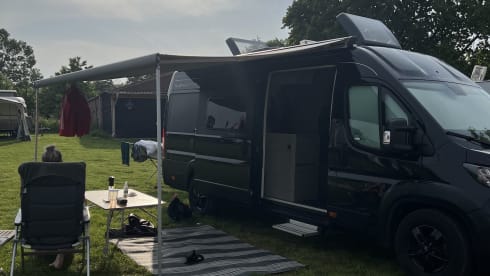 Tourne 6.4 – New Bus Camper for Rent Peugeot Boxer