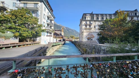 Louna  – Comping car 