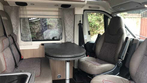 Exceptional 4 berth pop top family campervan from Malibu