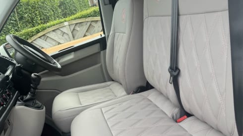 Bonnie💓 – 4 berth Volkswagen Campervan