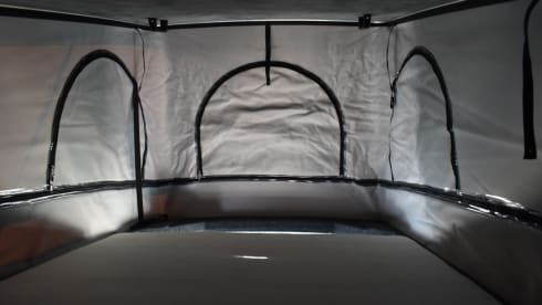 Innes – 4 berth Volkswagen campervan 2022 Wi-Fi 240v Battery for off grid travel