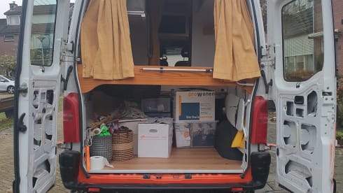 Sfeervolle camperbus! – 4p Renault bus from 2000