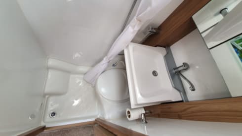 Cadman campers – 4 berth Fiat ducato