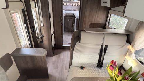 happy camplife – 5p Ford semi-integrated uit 2023