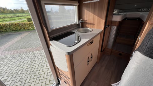 Blue Pepper – Weinsberg Pepper Nice compact camper (2020) for 2 people
