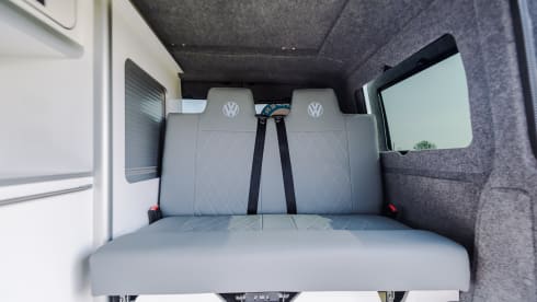 Bob – White & Blue Ormskirk