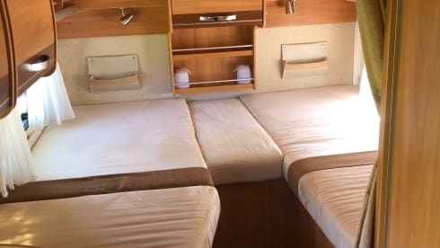 Henk – 2p Hymer integrated from 2010