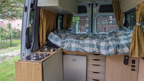 2p Mercedes-Benz campervan from 2011