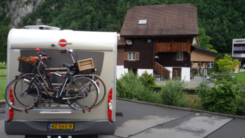 Vanity; chique met klasse. In stijl op reis! – Eitelkeit; schick mit klasse. Stilvoll reisen! 4 Schlafplätze!