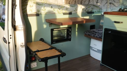 Horizon – Adventurous off-grid bus camper, fully equipped (length bed)