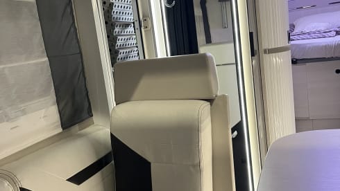 4p Chausson semi-integrated from 2019