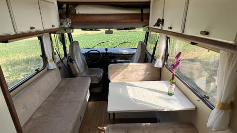 Lucky 88 – Panaromic view, spatious Hymer fully equiped