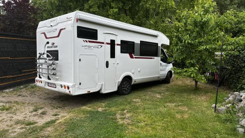 De Gulle Ooievaar  – 6p Roller Team semi-integrated uit 2020