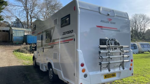 Rollerteam Zefiro 675 6 Berth Luxury Family Motorhome