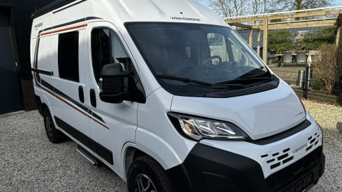 2 Weinsberg 540 Fire buscamper 2025 automatic