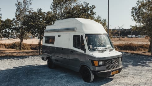 Bennie – Bennie The Van - Portugal