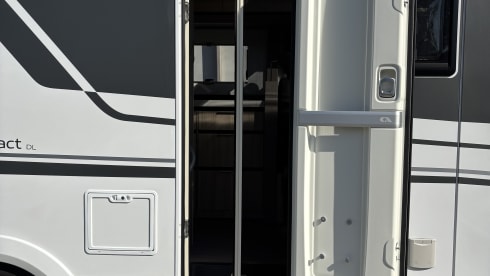 Adria Compact DL AUTOMATISCH
