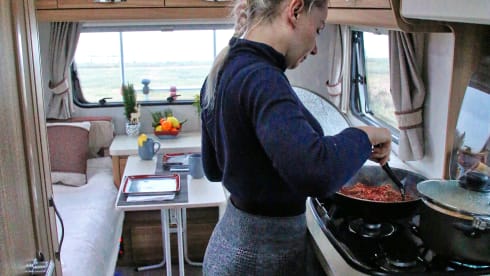 CAMPERWOLF – A LOW PRICE and UP TO 22% SAVING -  2/3/4 Berth - UNLIMITED MILES