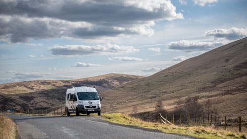 Mini Beast – 2 Berth Luxury Campervan