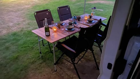 Fully Equipped Dreamer Five Camper – Sleeps 5 – Ideal for Road Trips
