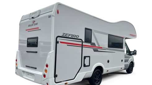 Rascal 2 – 6 berth Ford alcove from 2026