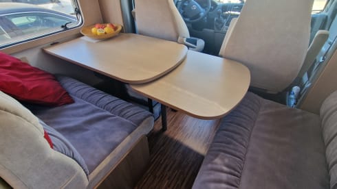 4p Bürstner semi-integrated from 2009