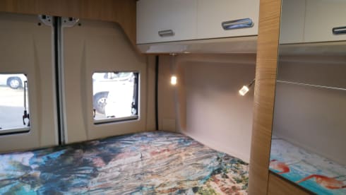 Mclouis 4 Menfys S-Line , 2 Sleeps / 4 Seats.