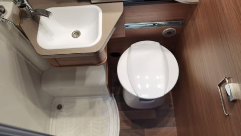 Luxurious 2-person camper, very complete, not too big