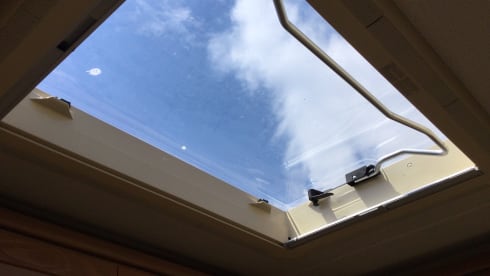 Indie – 4 berth  Mercedes Autotrail Auto from 2004