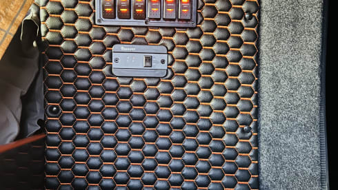 Tina – 5 berth Ford bus from 2018