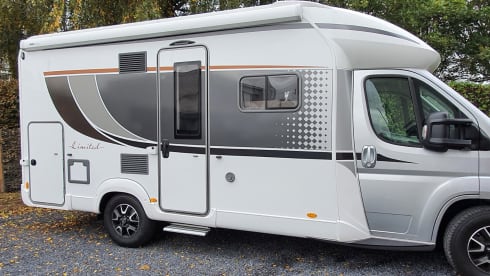 New Bürstner motorhome for 4 people