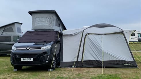 Pookie – Pookie the Citroen Dispatch Campervan with Pop roof